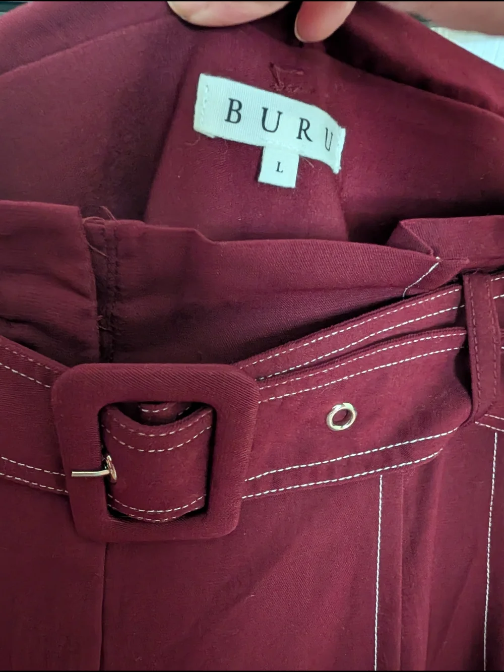 Wide-Leg High-Waist Belted Pants in Burgundy - Picture 2 of 3